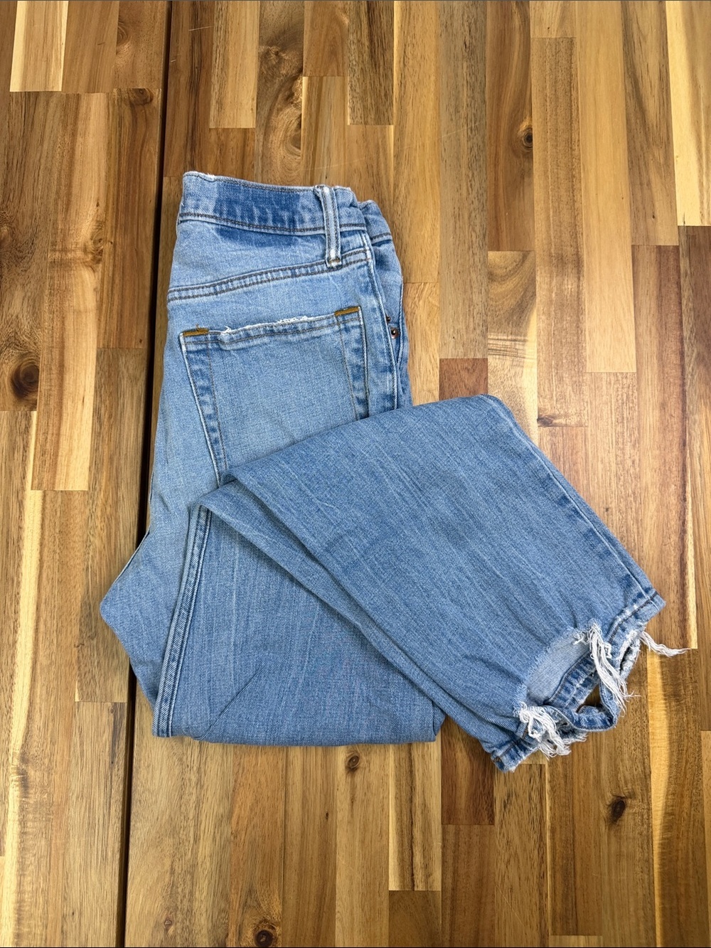 Abercrombie & Fitch The Ankle Straight Ultra High Rise Jeans